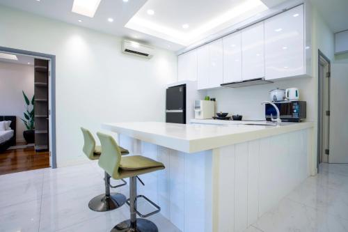 aj suites loft imago kk