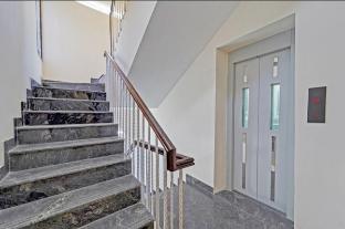 redfox hotel near us biometric