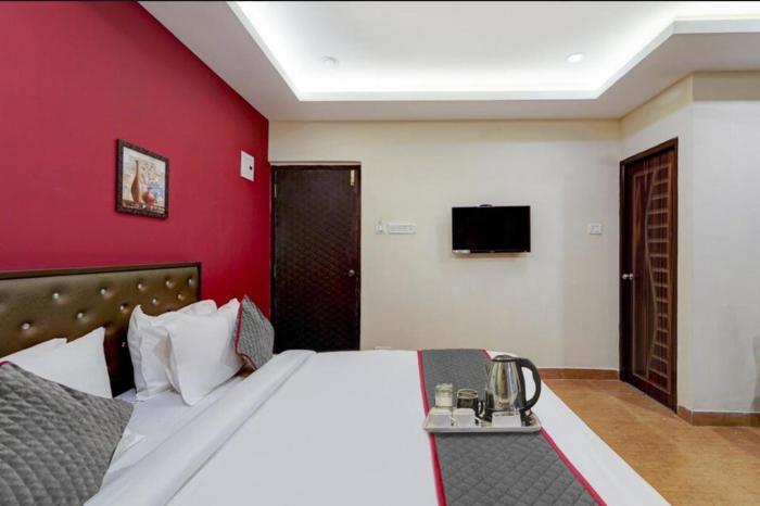 redfox hotel near us biometric