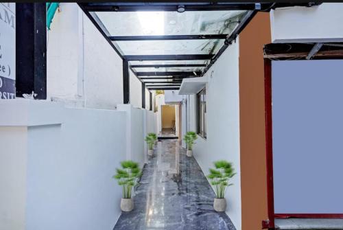 redfox hotel near us biometric