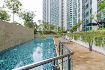Greenfield Residence At Bandar Sunway,,4 star