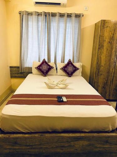 Ostro Inn Newtown,,3 star