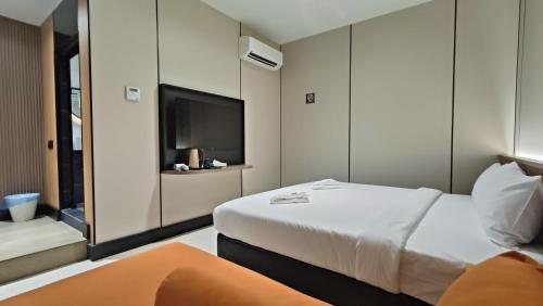 urban inn serai wangi