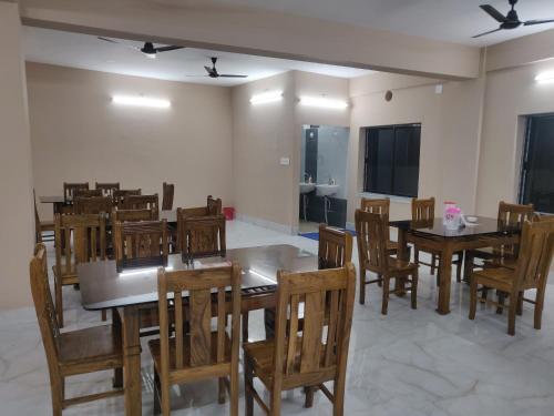 ichhamati hotel and restaurant