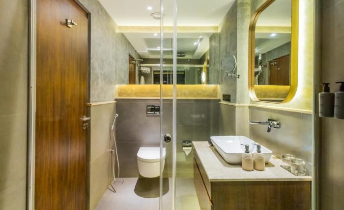 flora misty falls athirappilly