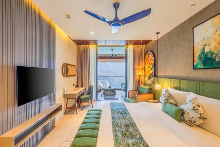 flora misty falls athirappilly