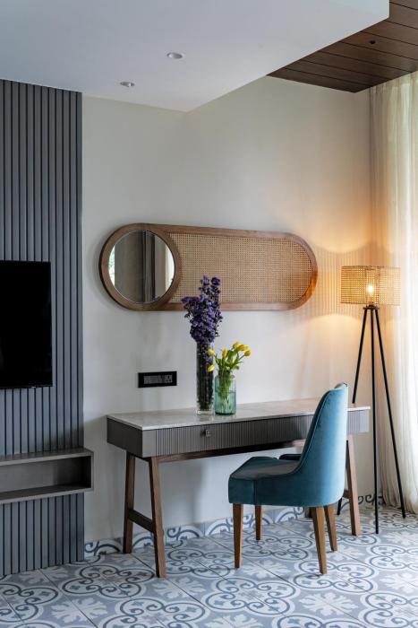 flora misty falls athirappilly