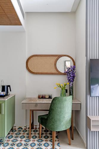 flora misty falls athirappilly