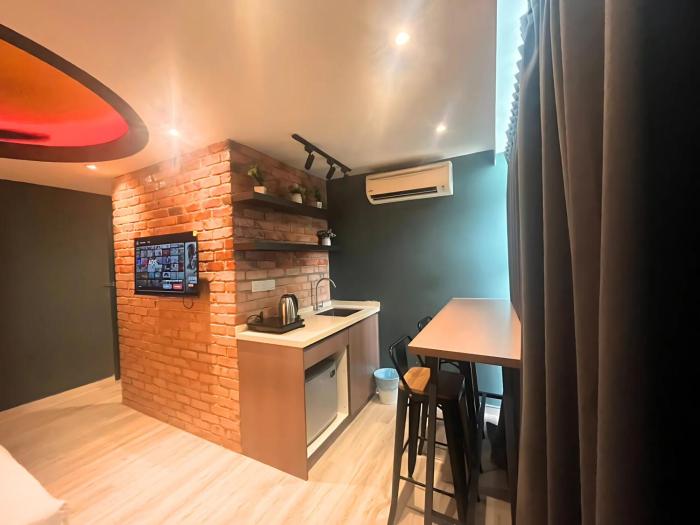 smile hotel seri kembangan
