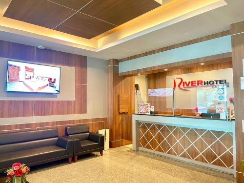 river hotel pattani