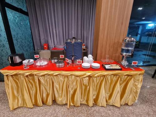 river hotel pattani