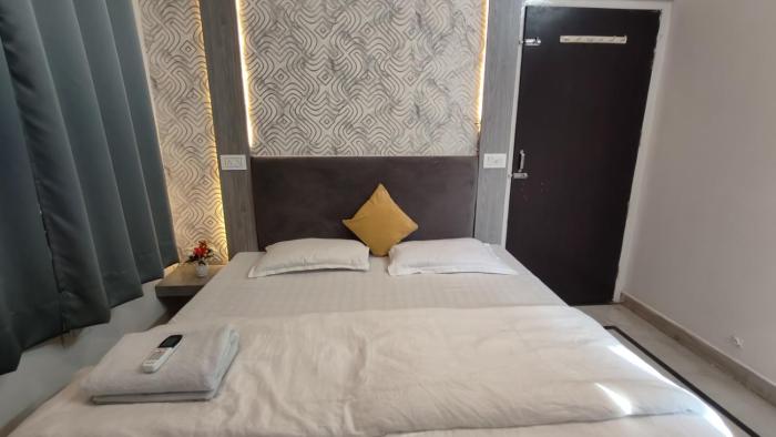 staeg jaipur 2bhk fully furnished