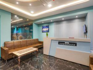 townhouse majestic hotel near phoenix palassio