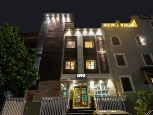 Townhouse Majestic Hotel Near Phoenix Palassio,,4 star