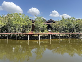 the beatles lagoon