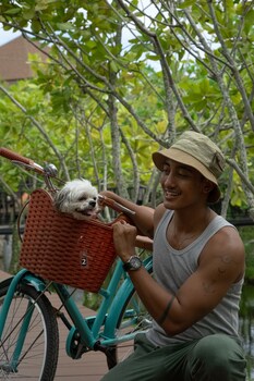 chalong