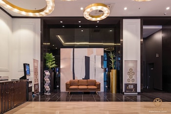 Chambers Residence, Sunway Putra Mall,,4 star