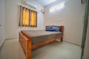 cm stays service apartment near chennai airport pallavaram