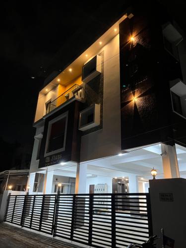 Cm Stays Service Apartment - Near Chennai Airport - Pallavaram,,4 star