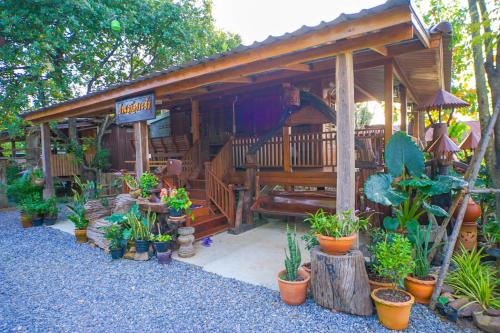 suk sabai homestay
