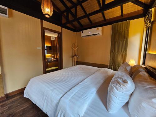 r1 resort rajapruek chiangmai