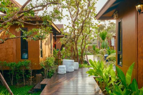 r1 resort rajapruek chiangmai