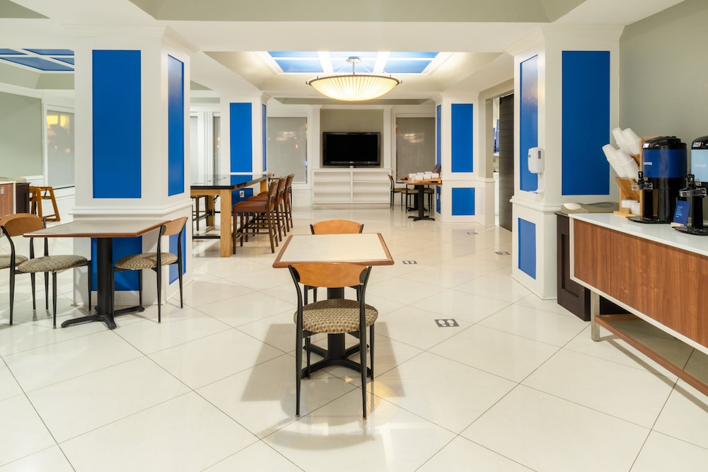 holiday inn express hotel and suites magee by ihg