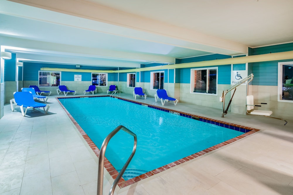 holiday inn express hotel and suites magee by ihg