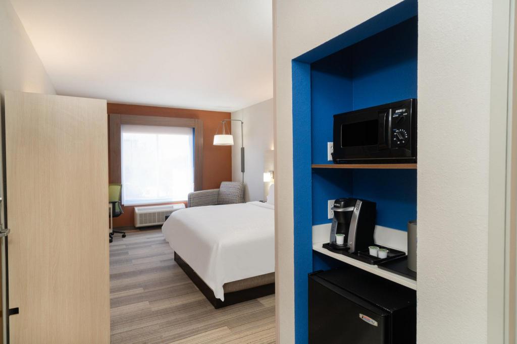 holiday inn express hotel and suites magee by ihg
