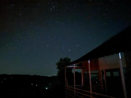 Wanderlust Mukteshwar,,4 star