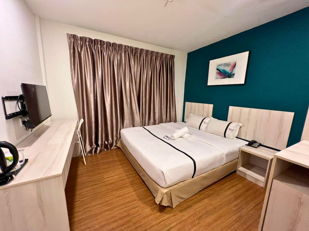 smile hotel cheras taman segar