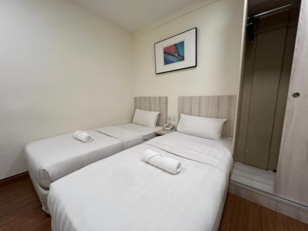 smile hotel cheras taman segar