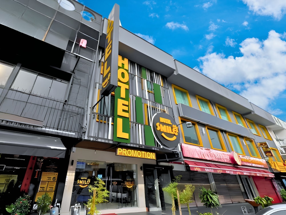 smile hotel cheras taman segar
