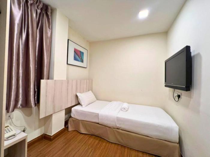 smile hotel cheras taman segar
