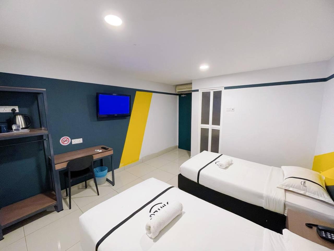 smile hotel balakong