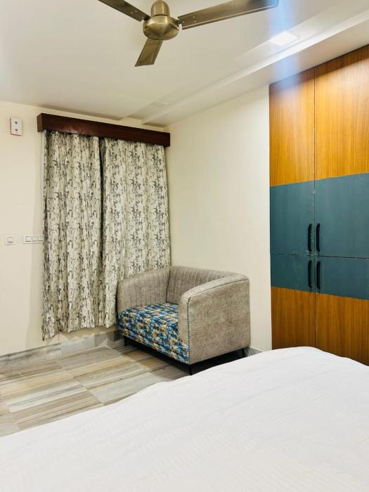holiday out hotel