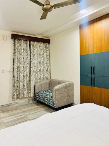 holiday out hotel
