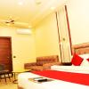 hotel satpura inn