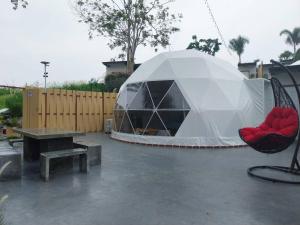 Rai Praiya Kaeng Krachan,,3 star