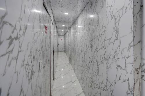 hotel o pop a happy hours plaza