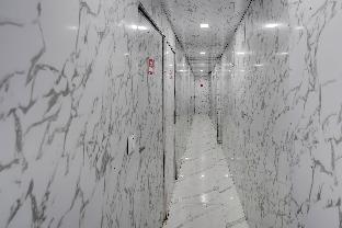 hotel o pop a happy hours plaza