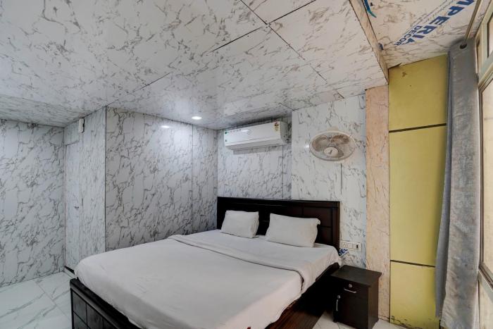 hotel o pop a happy hours plaza