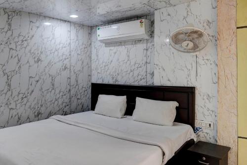 hotel o pop a happy hours plaza