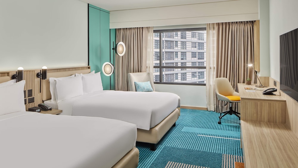 holiday inn and suites makati by ihg