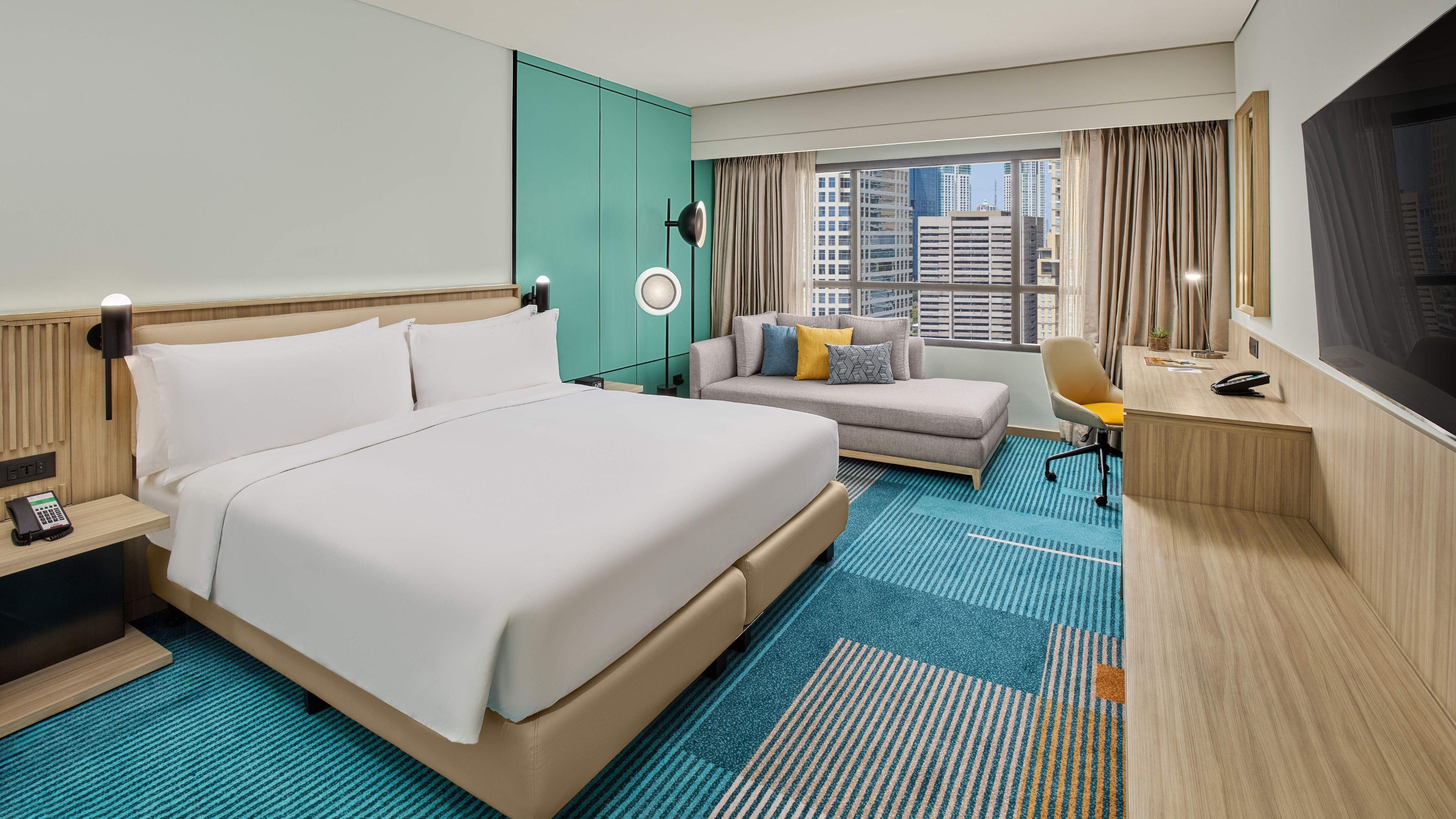 holiday inn and suites makati by ihg