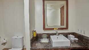 holiday inn and suites makati by ihg