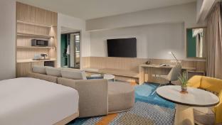 holiday inn and suites makati by ihg