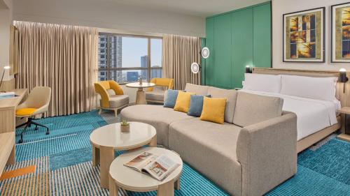 holiday inn and suites makati by ihg