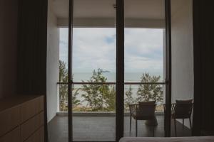 roxy beach apartment