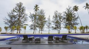 roxy beach apartment